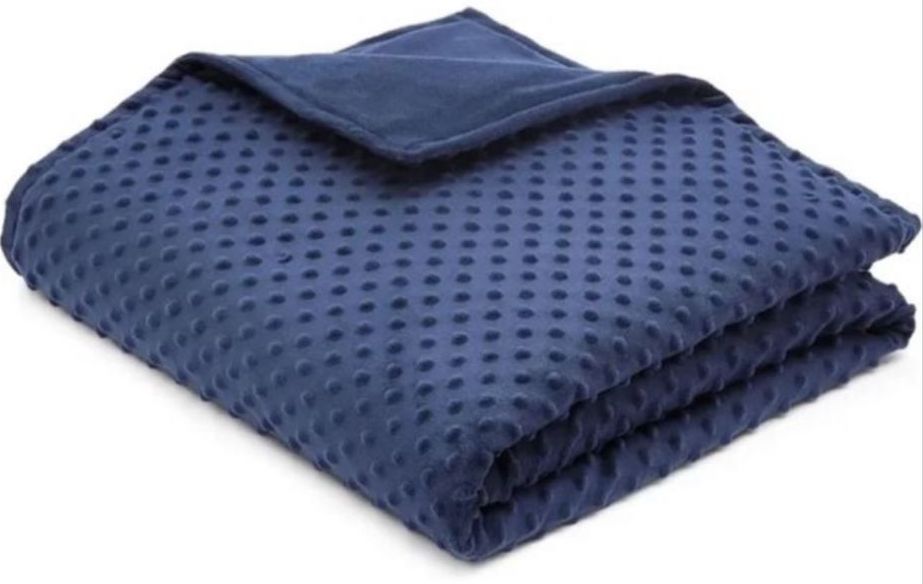 Manta con funda azul